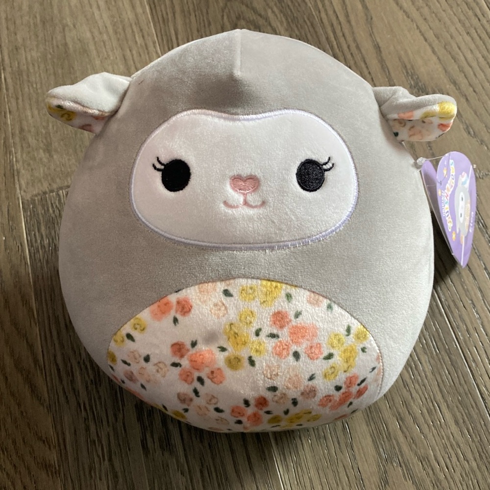 Squishmallow Elea NWT 8”